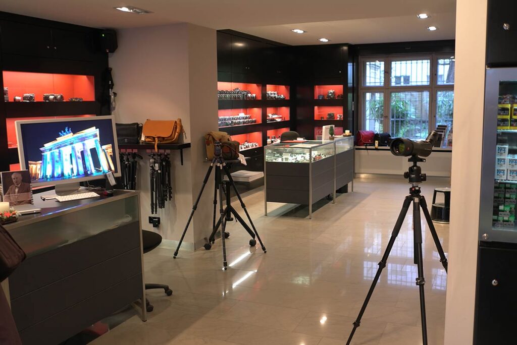 Günstige Leica Kamera im Leica Store kaufen
