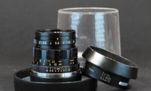 Leica Summicron-M 2/50mm schwarz mit gerändeltem Fokussierring 11817