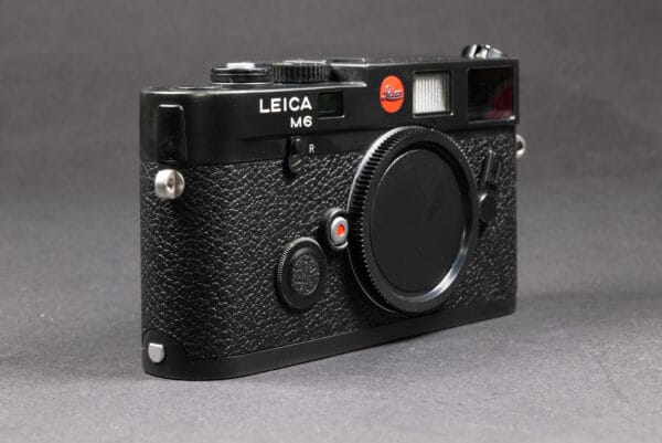 LEICA M6 10404 schwarz analog mit Leder Bereitschaftstasche – Bild 12