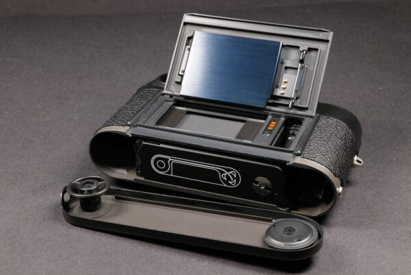 LEICA M6 10404 schwarz analog mit Leder Bereitschaftstasche – Bild 15