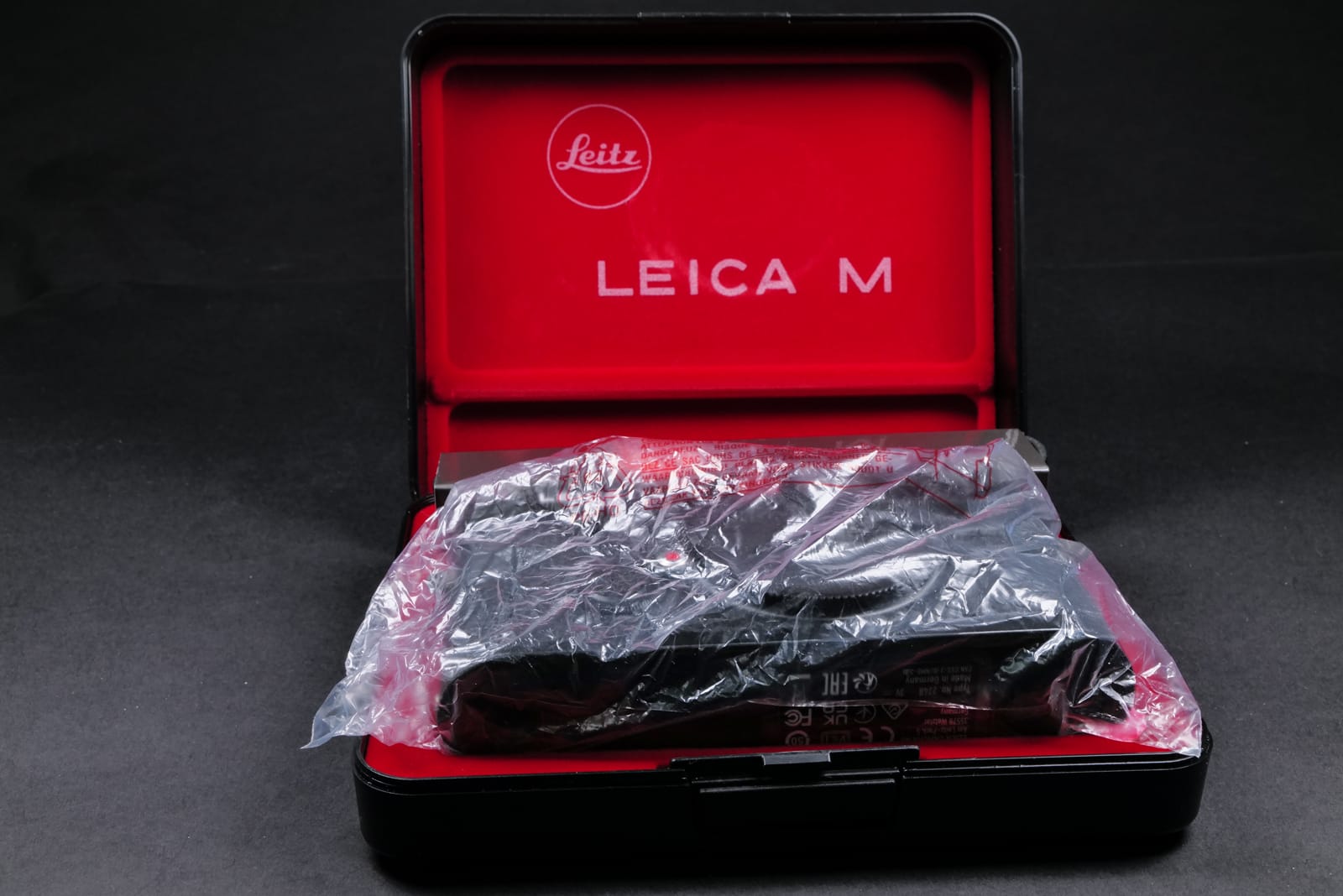 LEICA M6 schwarz #10557 v. 2.12.2022 – Bild 3