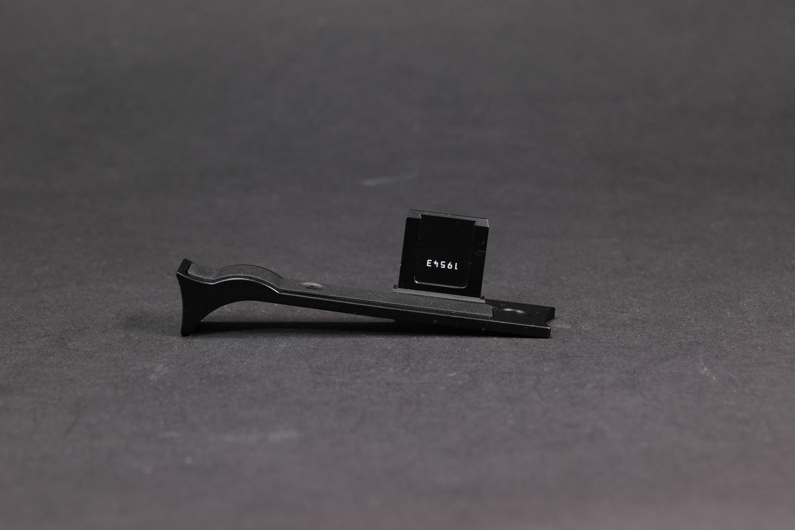 LEICA Q2 Daumenstütze schwarz Demoware – Bild 7