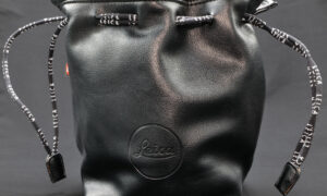 Lederbeutel für Leica Kameras und Zubehör