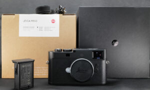 Leica M11-D black paint