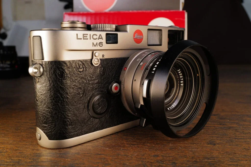 Leica M6 Titan mit Summilux-M 35 mm in Titan-Ausführung