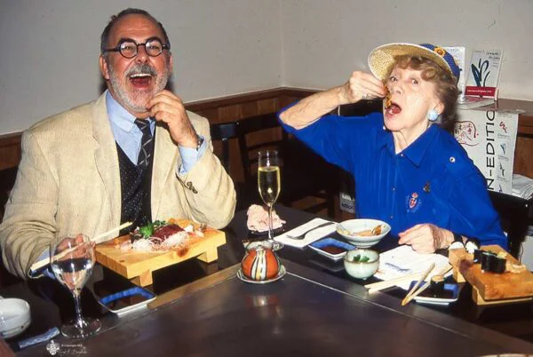 Udo Walz und Inge Meysel beim Sushi-Essen fotografiert mit meiner Leica M6