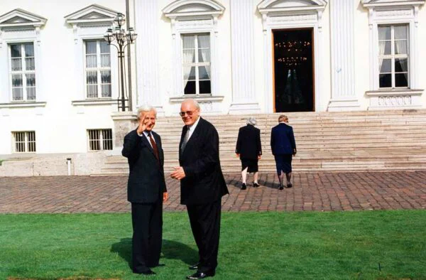 Richard von Weizsäcker und Roman Herzog fotografiert mit der Leica M6