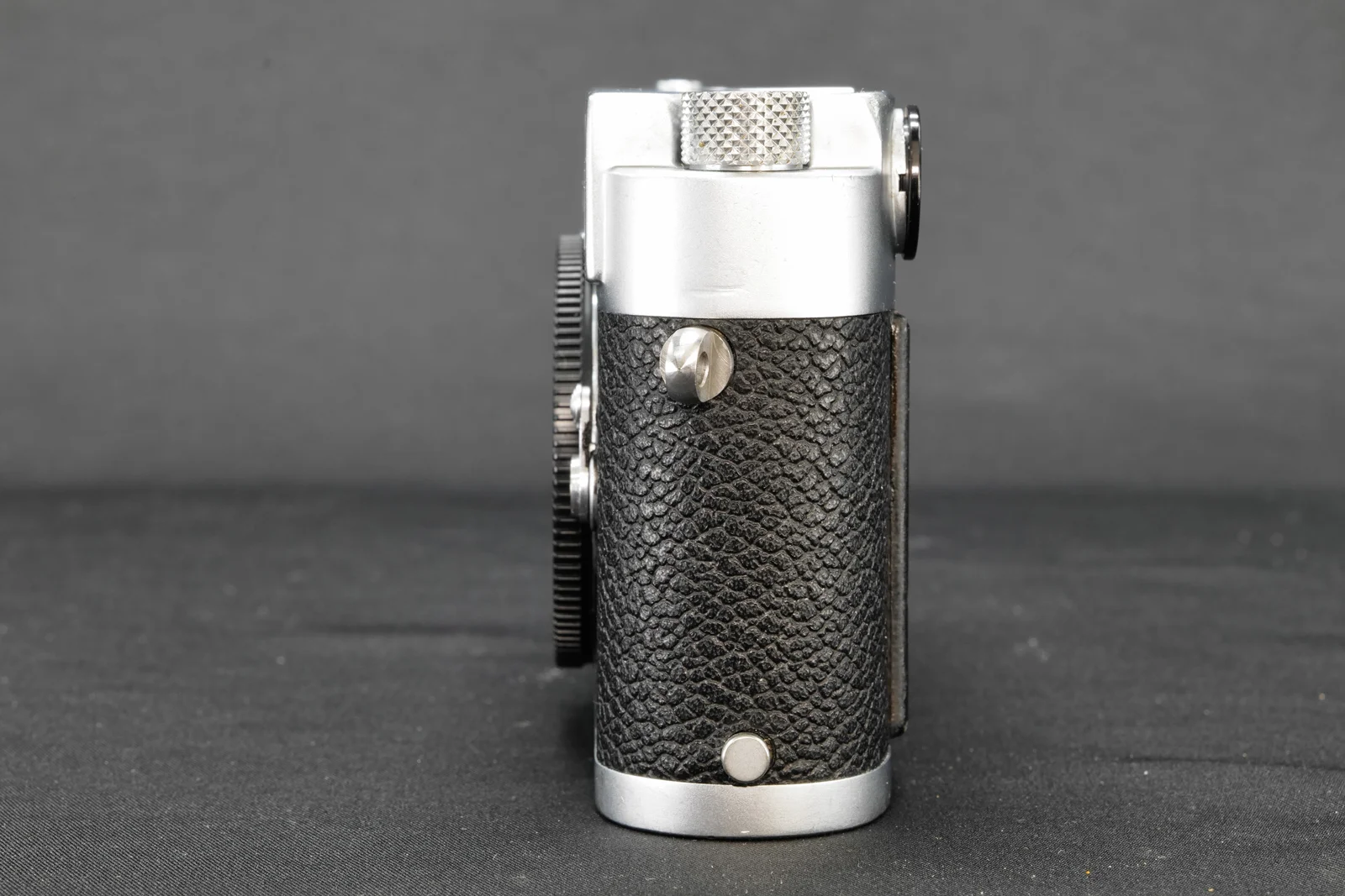 LEICA M2 & Freilaufknopf neuer M4-P Sucher, Verschlusstücher frische CLA – Bild 5