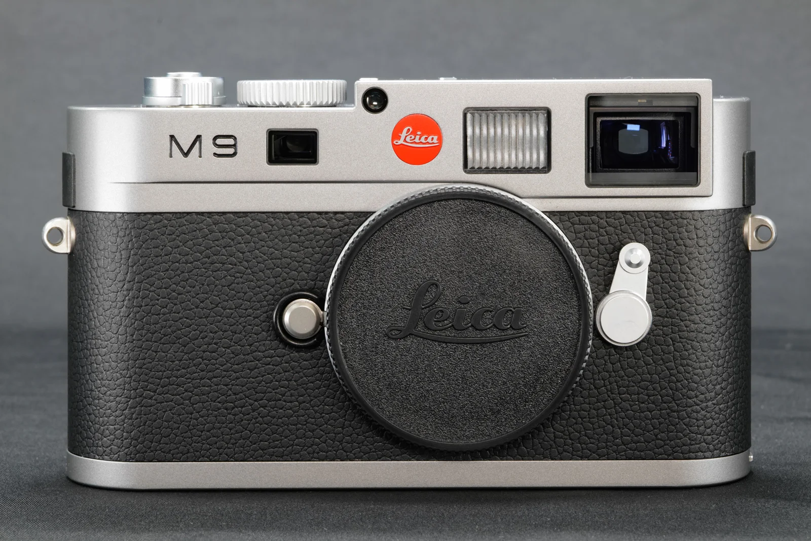 LEICA M9 stahlgrau lackiert #10705 Sensor neu ca. 2412 Auslösungen – Bild 2